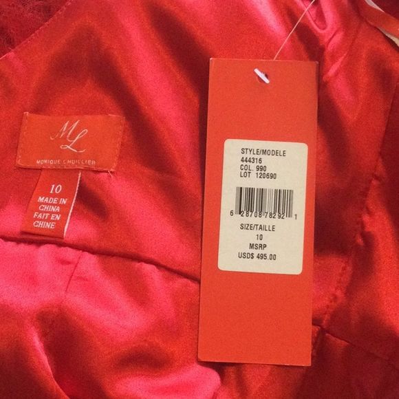 Monique Lhuillier Sleeveless Floral Lace Sheath - Picture 11 of 11